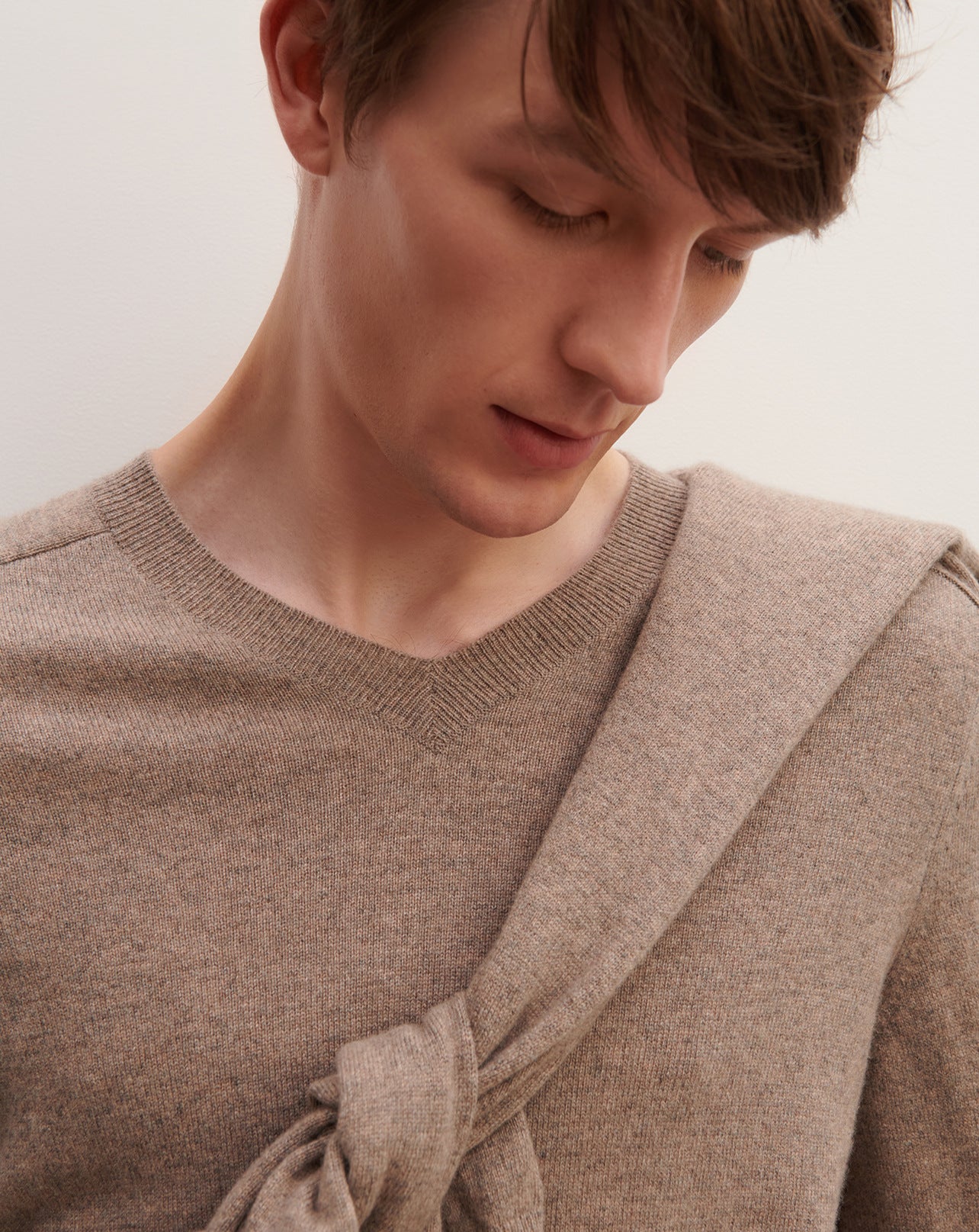 Pull V manches marteau - Image 4