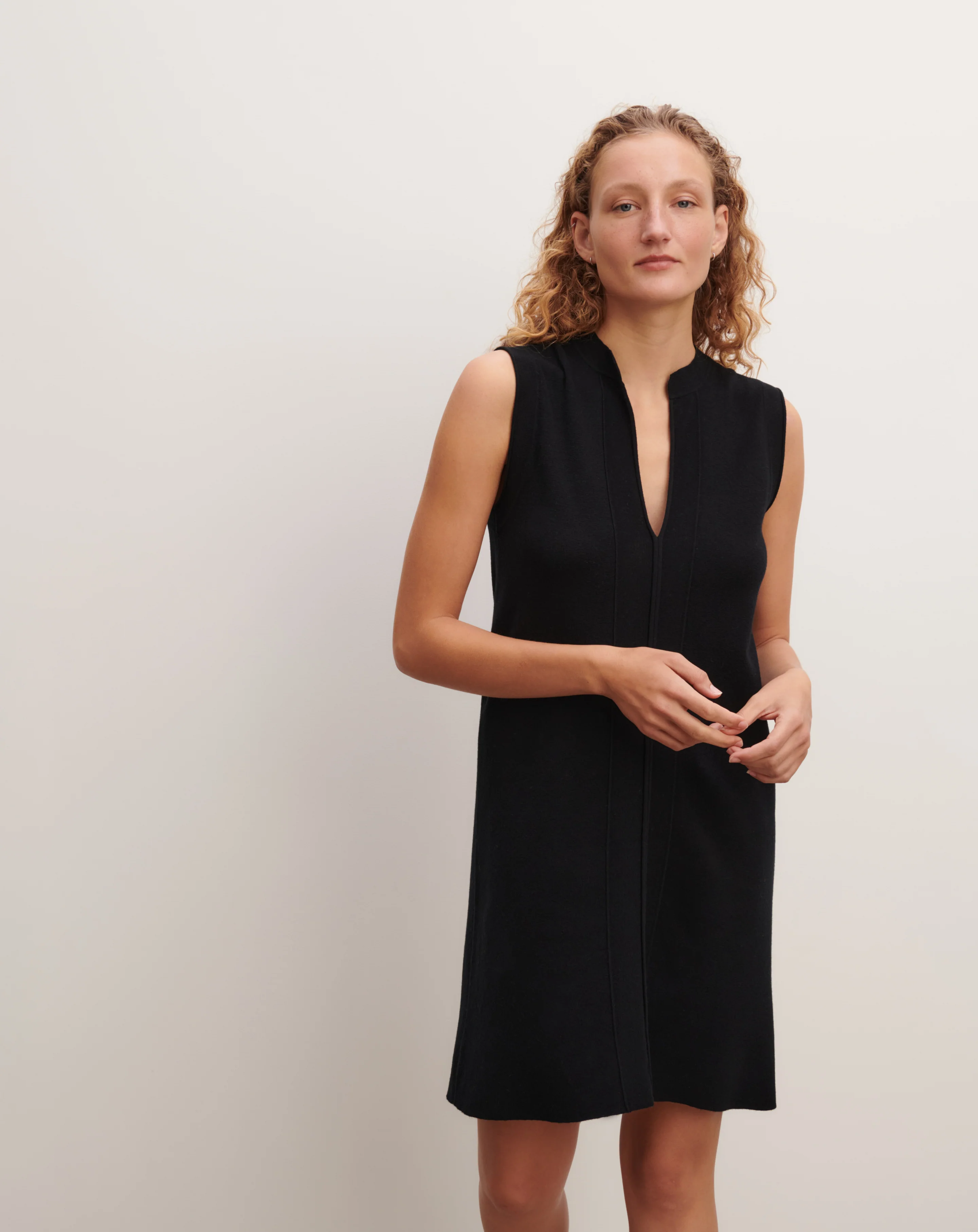 Robe courte minimaliste